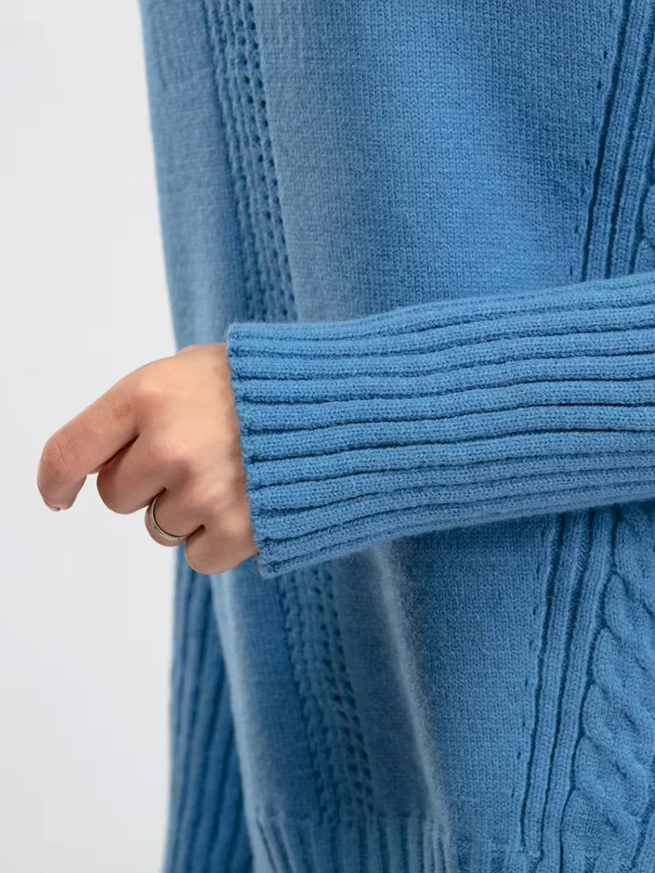 Verelisse – Stylowy Sweter z Wysokim Kołnierzem i Luźne Spodnie