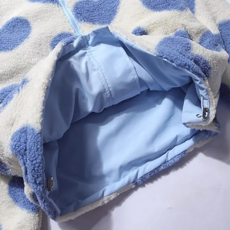 Amelia – Dwustronna Kurtka z Motywem Serca