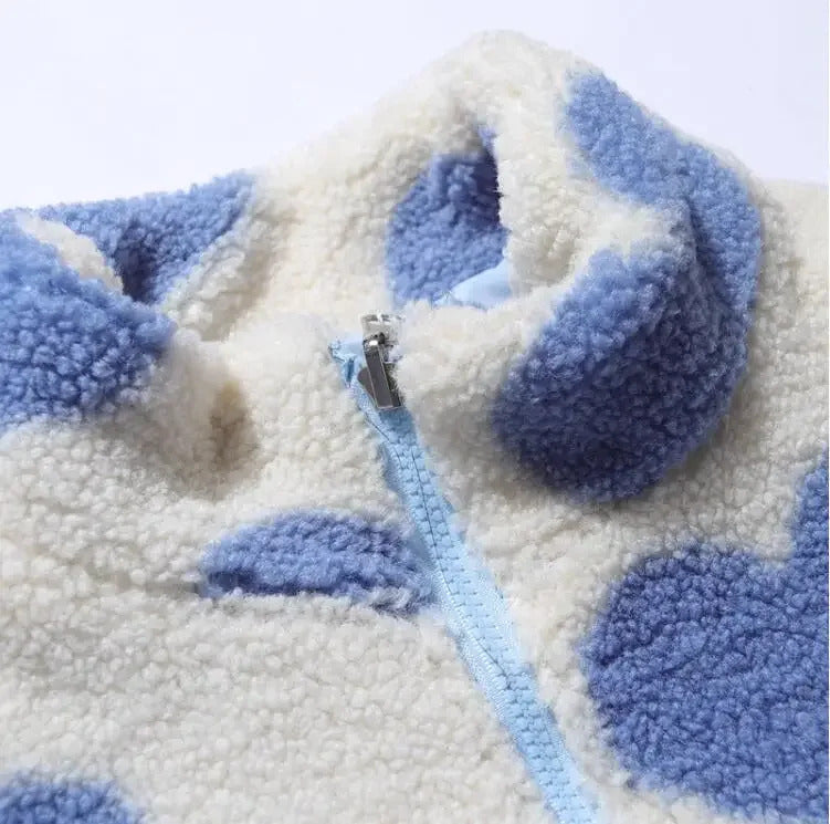 Amelia – Dwustronna Kurtka z Motywem Serca