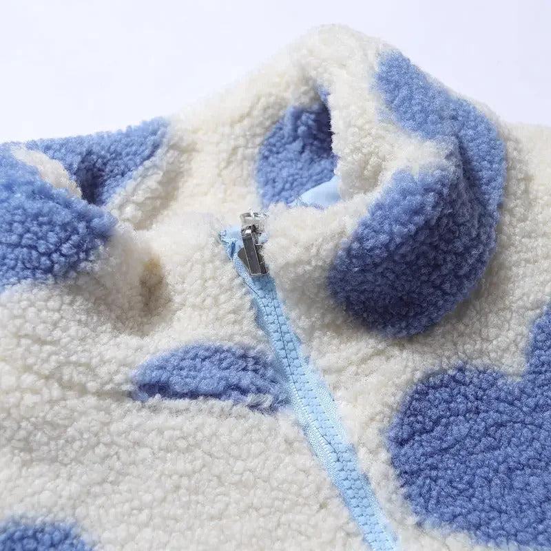 Amelia – Dwustronna Kurtka z Motywem Serca