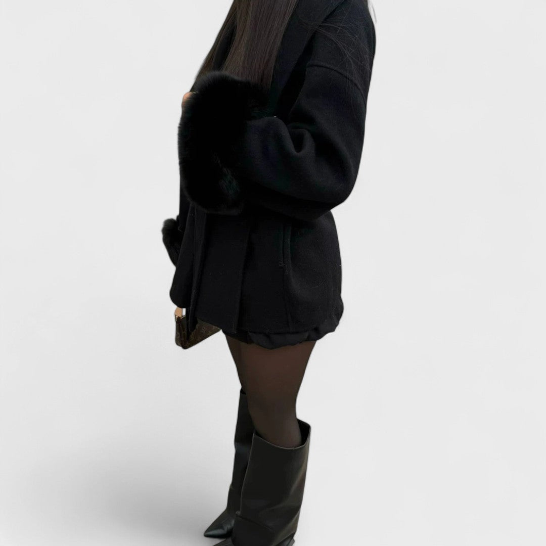 Anavelle – Elegancki płaszcz zimowy z eko-futrem